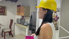 Reproducir La primera vez del ingeniero de aprendizaje: mierda dura con el hijastro indio grande en el encuentro interracial. Parte 1