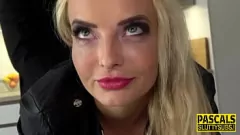 Oynat Oyuncaklar ve parmak ile hardcore esaret ve anal oyunda itaatkâr Victoria Pure