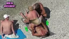 Reproducir Bto cada uno supura vagabundos