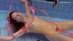 Play Katka and creesety submerged hot babys