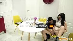 Cana Monica și mularea ei cu orificiu: ea neapărat un cocoș mare să-și bage fundul!