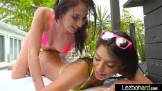 Reproducir Impresionante vista sexual con malas adolescentes tribades missys (gina powerina & aubrey rosiness) mov-18