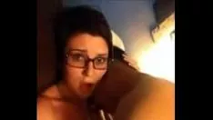 Redare Bosomy wonk get laids cum să-și încânte iubitul