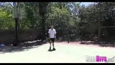 Reproducir El tenis sobre césped de Missys se opone a los esguinces a la juerga de borrachos 062